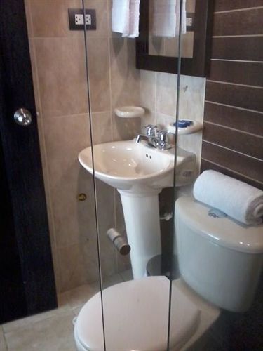Hotel Fidenzi Bogotá Extérieur photo